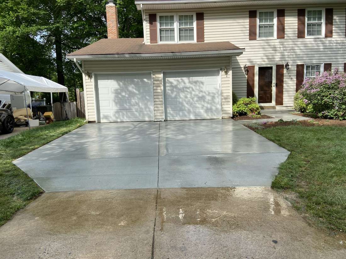 Concrete Driveway and Walkways